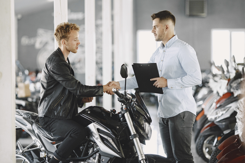 Vendiendo moto en Tasauto Córdoba